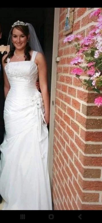 Trouwjurk - Prachtig Kleed beschikbaar voor biedingen