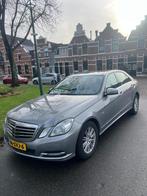 Mercedes-Benz E-Klasse E350 CDI Sedan Aut7 2011 Grijs, Auto's, Mercedes-Benz, Achterwielaandrijving, 197 €/maand, 2987 cc, Diesel