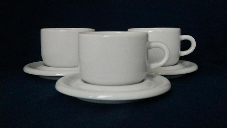 IKEA Rondo (Jahnsson) - vintage espressokopjes en shotels, Huis en Inrichting, Keuken | Servies, Zo goed als nieuw, Kop(pen) en/of Schotel(s)