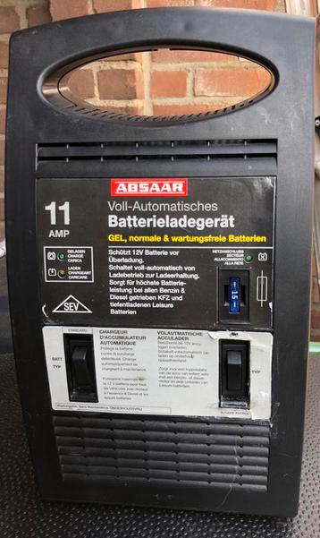 ABSAAR 12V 11ah accu lader. beschikbaar voor biedingen