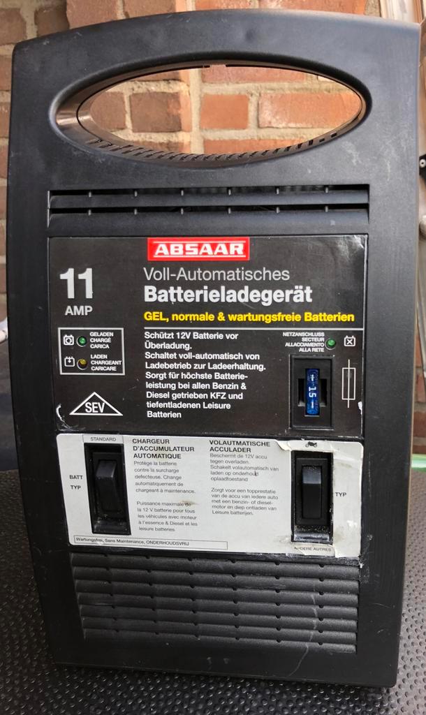 ABSAAR 12V 11ah acculader., Auto-onderdelen, Accu's en Toebehoren, Gebruikt, Ophalen of Verzenden