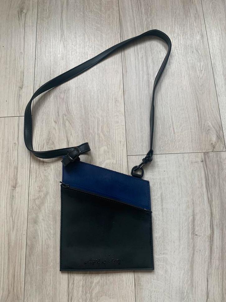 Maria la verda design crossbody tas 100% origineel, Sieraden, Tassen en Uiterlijk, Tassen | Schoudertassen, Nieuw, Overige merken