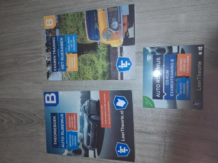 Auto theorieboek voor rijbewijs B, Boeken, Studieboeken en Cursussen, Gelezen, Niet van toepassing, Alpha, Ophalen of Verzenden