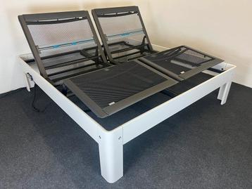 Outlet: Auping Auronde 180x210 Pure White 2M (-65%!) beschikbaar voor biedingen