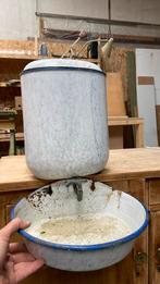 Antiek emaille fonteinje wit met blauw met lekbak, Ophalen