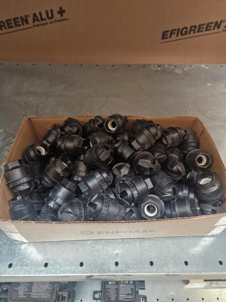 78x Enphase 3-Fase Einddoppen, Hobby en Vrije tijd, Elektronica-componenten, Nieuw, Ophalen of Verzenden