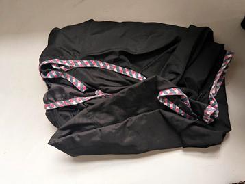 Deken met extra grote borst voor Friezen beschikbaar voor biedingen