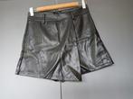 Namaak leren broek rokje van Eight Paris mt S, Kleding | Dames, Broeken en Pantalons, Kort, Zwart, Ophalen of Verzenden, Zo goed als nieuw