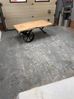 Handgemaakte unieke salontafel, Huis en Inrichting, Tafels | Salontafels, 100 tot 150 cm, Nieuw, Metaal, Minder dan 50 cm