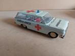 Ambulance, Hobby en Vrije tijd, Modelauto's | 1:87, Ophalen of Verzenden, Zo goed als nieuw, Auto, Overige merken
