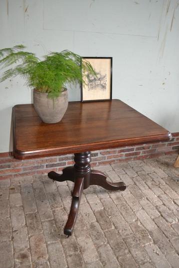 Prachtige antieke eiken wijntafel, tiltoptafel, eettafel. beschikbaar voor biedingen