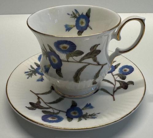 Kop en schotel Bon China, Antiek en Kunst, Antiek | Servies los, Ophalen of Verzenden