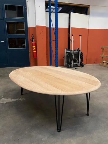 eiken salontafel massief – handgemaakt 141 x 94,5 cm beschikbaar voor biedingen