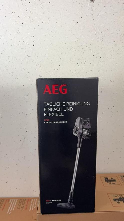 AEG AP31CB21TG: Efficiënt Stofzuigen met 40 Min Batterij, Witgoed en Apparatuur, Stofzuigers, Zo goed als nieuw, Stofzuiger, Minder dan 1200 watt