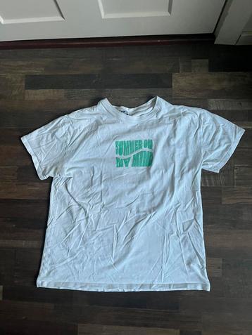 t-shirts beschikbaar voor biedingen
