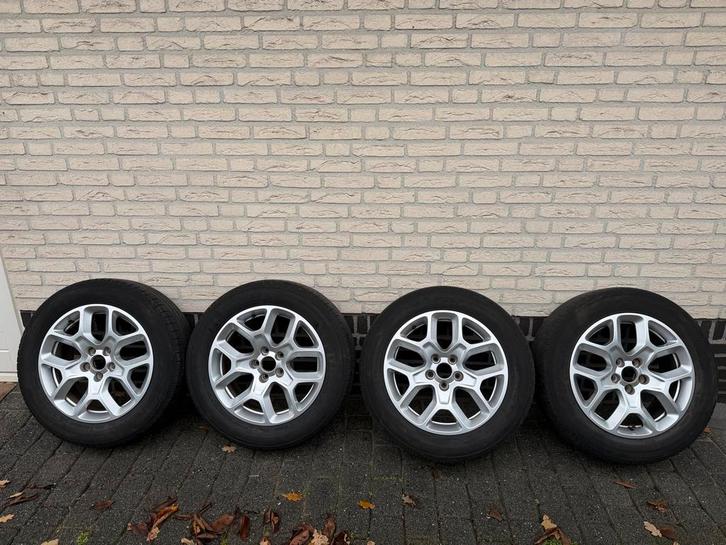 Jeep Renegade Velgen + Banden 215/60 R17, Auto-onderdelen, Banden en Velgen, Banden en Velgen, Zomerbanden, 17 inch, 215 mm, Personenwagen
