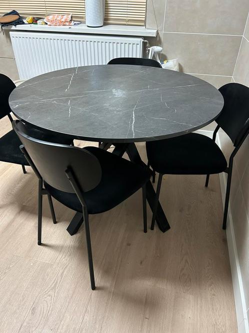 Zwarte marmer eettafel ikea, Huis en Inrichting, Tafels | Eettafels, Zo goed als nieuw, Rond, Ophalen