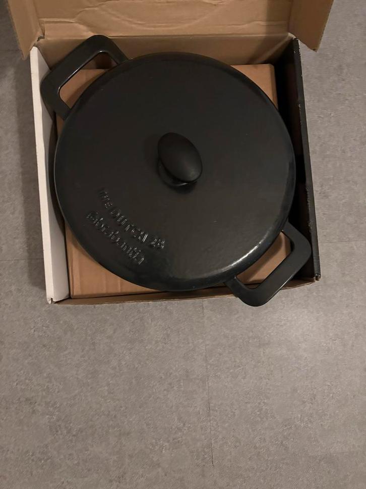 Pam Brabantia 28cm - Gietijzeren Braadpan, Huis en Inrichting, Keuken | Potten en Pannen, Zo goed als nieuw, Koekenpan of Braadpan