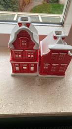 2 kerst huisjes nw €10.00, Verzamelen, Ophalen of Verzenden, Zo goed als nieuw, 1 t/m 20
