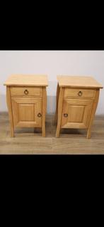 2 eikenhouten nachtkastjes, Antiek en Kunst, Ophalen