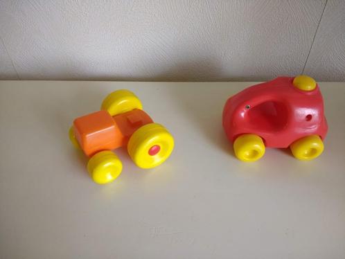 Eenvoudige plastic auto en tractor voor peuters, Kinderen en Baby's, Speelgoed | Speelgoedvoertuigen, Gebruikt, Ophalen of Verzenden