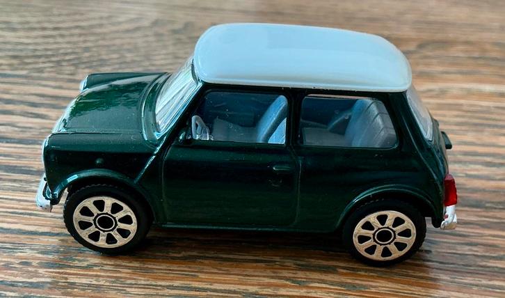 Donker Groene Mini cooper 1:43, Hobby en Vrije tijd, Modelauto's | 1:43, Nieuw, Auto, Overige merken, Ophalen