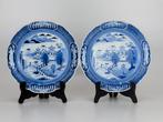 Antieke Aziatische Blauwe-wit schotels, Ophalen of Verzenden