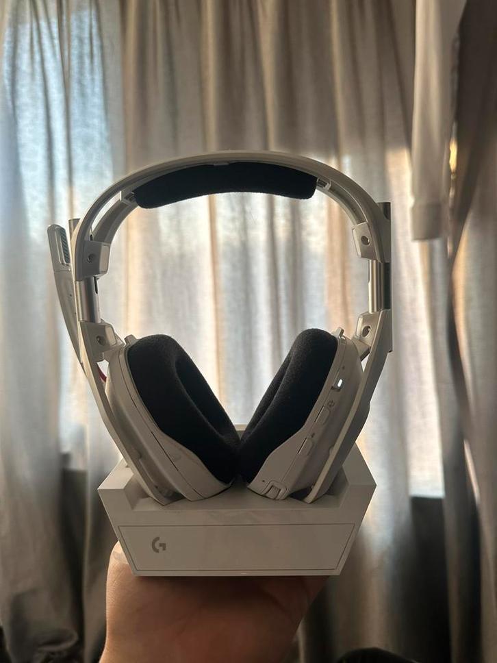 ASTRO Gaming A50, Audio, Tv en Foto, Koptelefoons, Op oor (supra aural), Overige merken, Draadloos, Bluetooth, Ophalen of Verzenden
