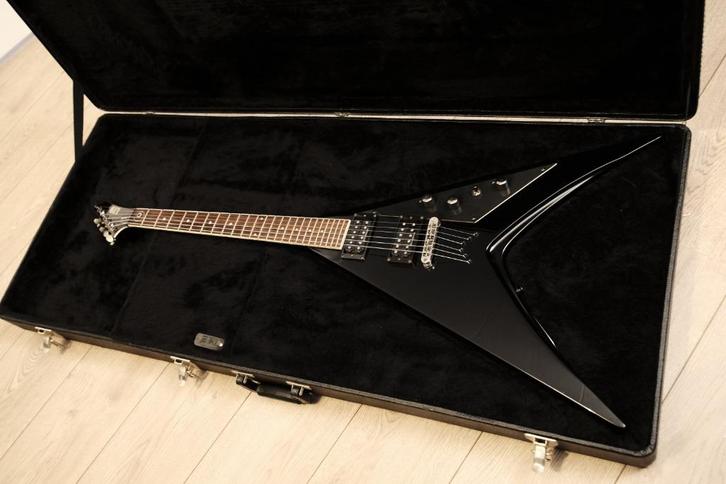 ESP LTD DV-200 Dave Mustaine Signature, Muziek en Instrumenten, Snaarinstrumenten | Gitaren | Elektrisch, Zo goed als nieuw, Solid body