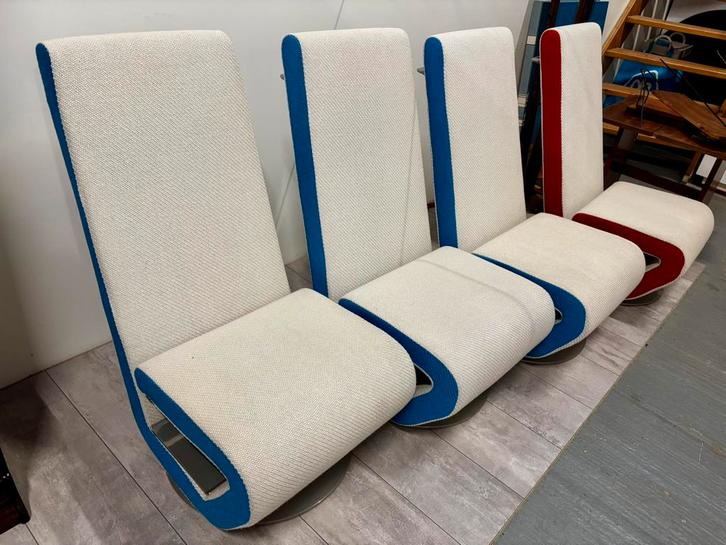 Design Clipline Draaifauteuil, F de la haye, Huis en Inrichting, Fauteuils, Gebruikt, Metaal, Stof, Ophalen