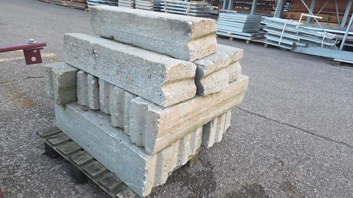 Trottoir banden opsluitbanden ( 186 ), Tuin en Terras, Tegels en Klinkers, Gebruikt, Overige typen, Beton, Minder dan 5 m², Ophalen
