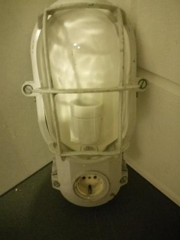 OUDE SCHEEPSLAMP WANDLAMP INDUSTRIA ROTTERDAM 32X16 CM beschikbaar voor biedingen