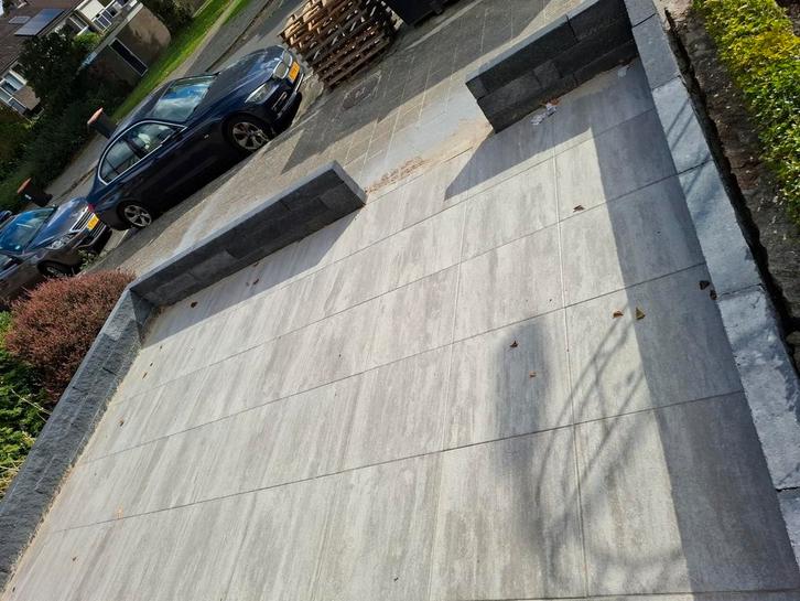 zoekt u ook een goede stratenmaker voor uw tuin of oprit, Tuin en Terras, Terrasdelen en Vlonders, Zo goed als nieuw, Overige materialen