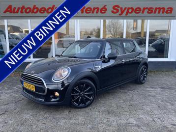 MINI Mini 1.5 One Salt Automaat | 5-Deurs | Navi (bj 2018) beschikbaar voor biedingen