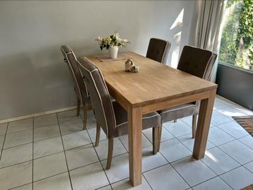 Eiken houten eettafel 160x80 + 4 Richmond Interiors stoelen beschikbaar voor biedingen