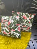 2 buiten sier kussens, Tuin en Terras, Tuinmeubel-accessoires, Ophalen of Verzenden, Zo goed als nieuw