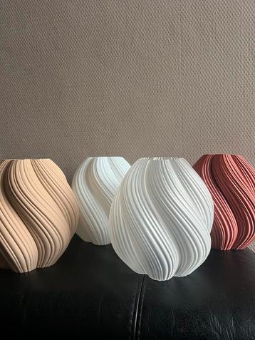 Unieke Swirl Lamp - Design naar Wens! beschikbaar voor biedingen