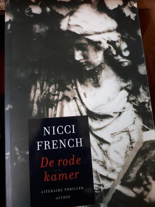 De rode kamer - Nicci French, Boeken, Romans, Gelezen, Nederland, Ophalen of Verzenden