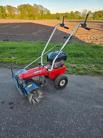 Tielburger TK17 veegmachine benzine beschikbaar voor biedingen