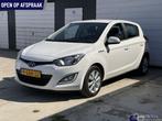 Hyundai i20 1.2i i-Deal, Euro 5, Gebruikt, 4 cilinders, Wit