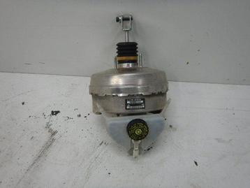 Mercedes-Benz C-Klasse W205 Rembekrachtiger A2054300030 beschikbaar voor biedingen
