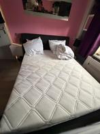 Tweepersoonsbed met matras en lattenbodem, Ophalen, Tweepersoons, Zo goed als nieuw, 200 cm