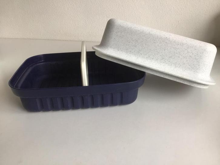 Tupperware kornuit kaasdoos crackerdoos blauw wit, Huis en Inrichting, Keuken | Tupperware, Zo goed als nieuw, Schaal, Blauw, Wit