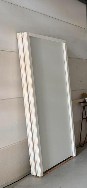 2 x Nieuwe binnendeurkozijn + binnendeuren 930 x 2315 mm beschikbaar voor biedingen