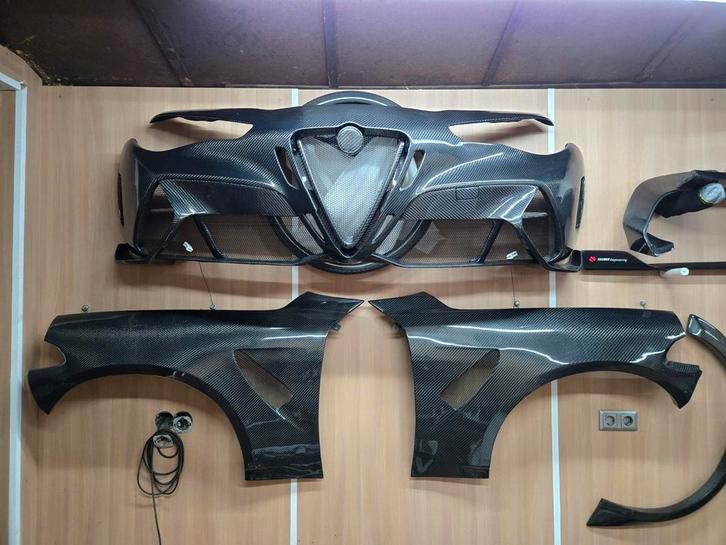 Alfa romeo giulia Gtam carbon voorzijde, Auto-onderdelen, Carrosserie en Plaatwerk, Bumper, Alfa Romeo, Voor, Nieuw, Ophalen