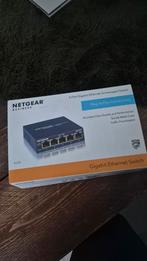 NETGEAR 5-poorts Gigabit Ethernet Unmanaged Switch (GS105NA), Computers en Software, Netwerk switches, Ophalen of Verzenden, Nieuw