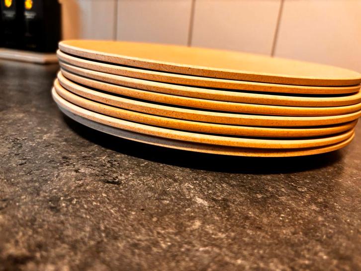 8 Bamboe Borden - Duurzaam en Stijlvol, Huis en Inrichting, Keuken | Servies, Zo goed als nieuw, Bord(en), Effen, Overige materialen