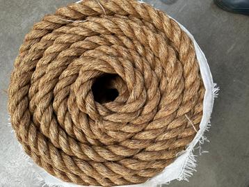 Manilla natuur touw beschikbaar voor biedingen