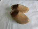 houten klompjes voor grote pop. binnenmaat klompje 10 cm, Verzamelen, Poppen, Ophalen of Verzenden, Gebruikt, Pop