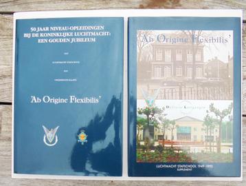 2 boeken 50 jaar niveau Opleidingen Kon Luchtmacht 1949-1992 beschikbaar voor biedingen